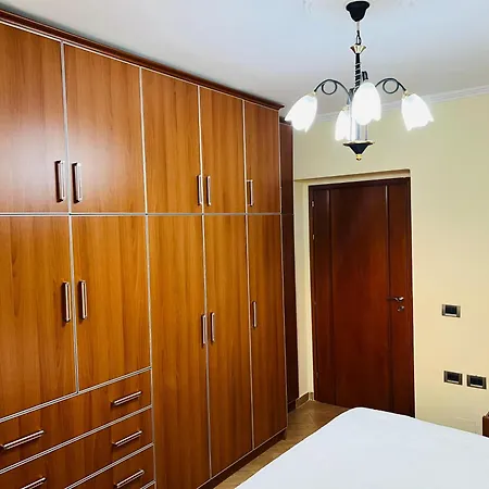 Centre Flat *